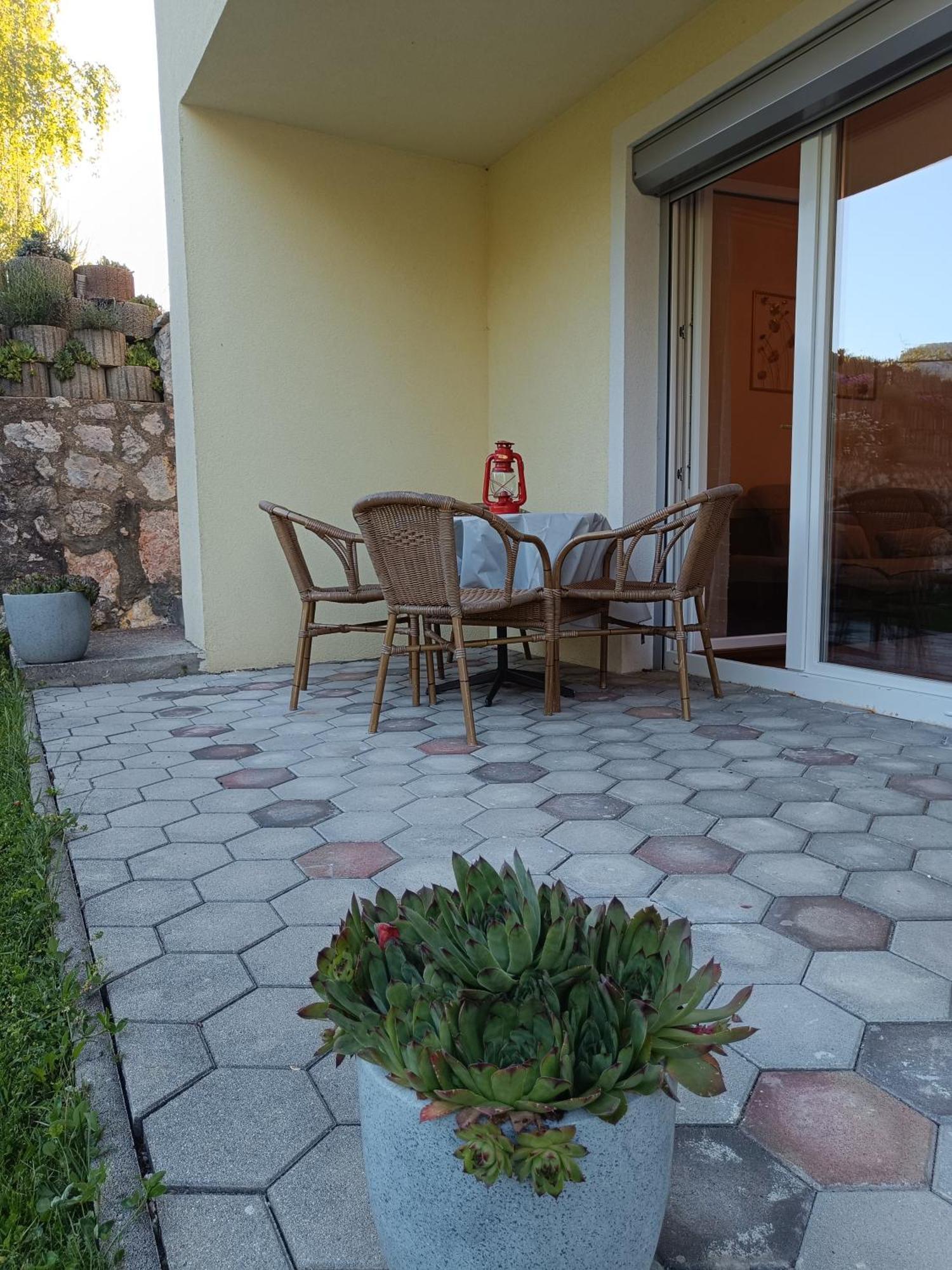 Ella Ferienwohnung Arnoldstein Bagian luar foto